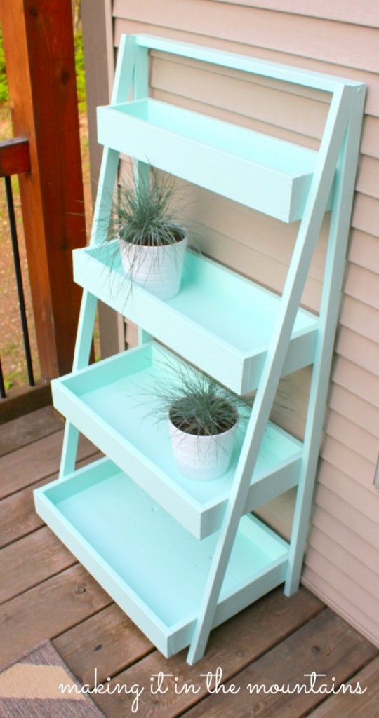 DIY Ladder Shelf @ making it in the mountains