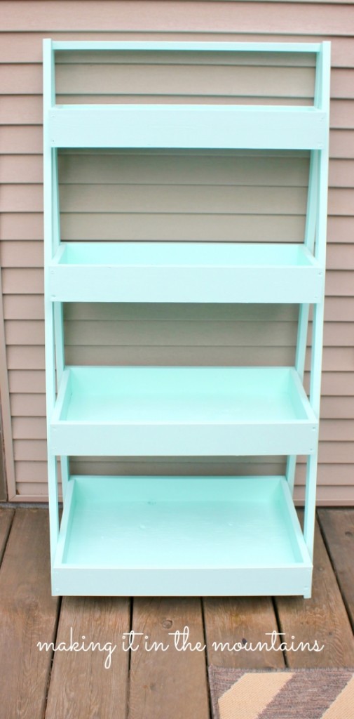 DIY Ladder Shelf @ making it in the mountains