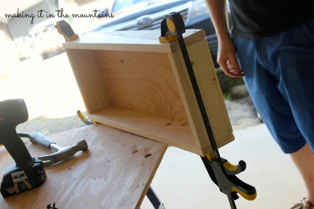 DIY Ladder Shelf @ making it in the mountains